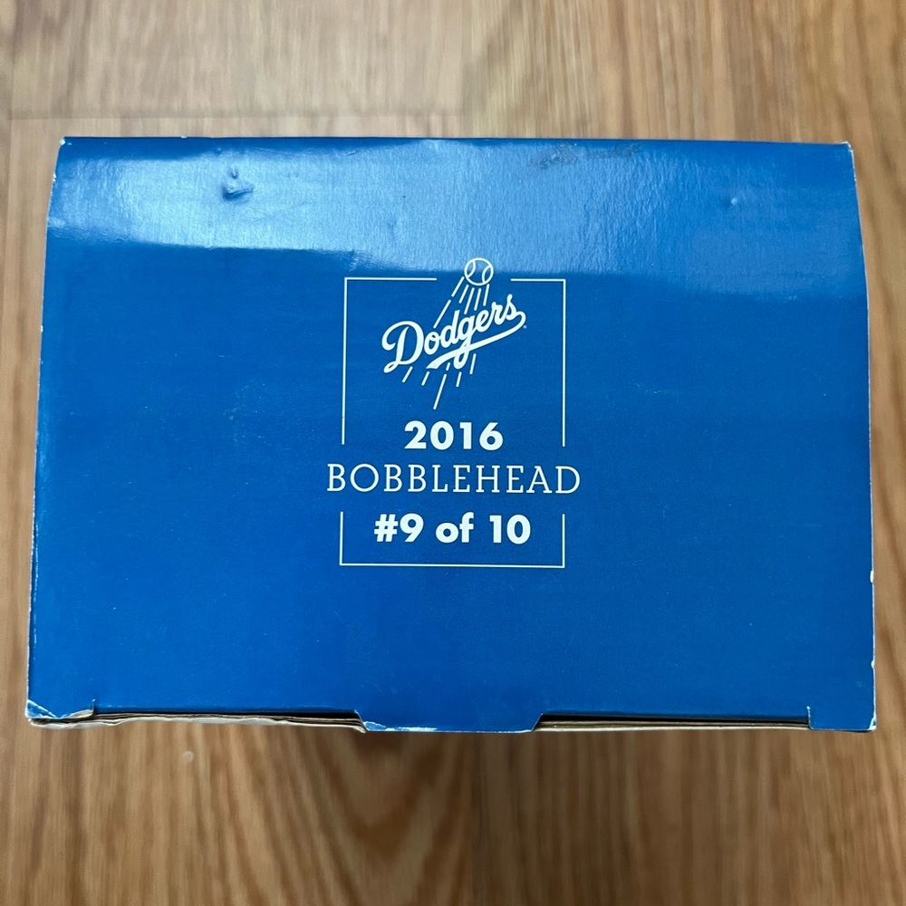 Bobblehead - Picture 16 of 16